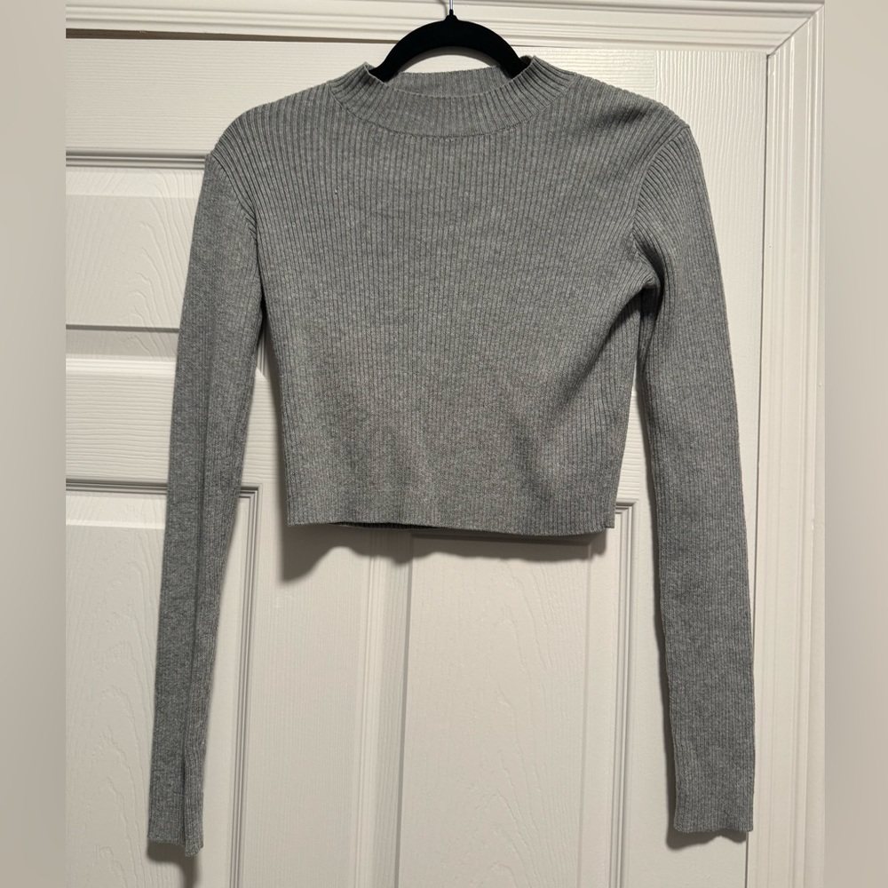 Brandy Melville Sweater